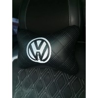 Подушка на подголовник Volkswagen (из экокожи c черной прострочкой)