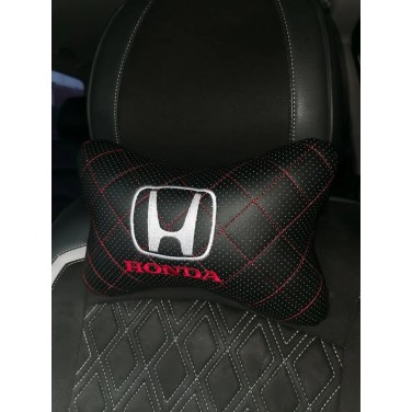 Подушка на подголовник HONDA (из экокожи с красной прострочкой)