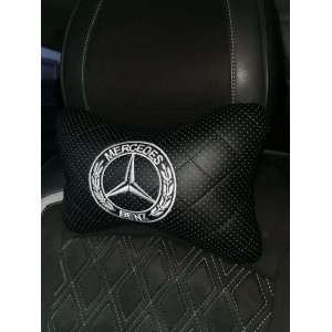 Подушка на подголовник Mercedes-Benz (с вышивкой и черной прошивкой)