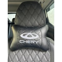 Подушка на подголовник Chery (из экокожи с черной прошивкой)