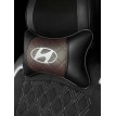Подушка на подголовник HYUNDAI (из экокожи c коричневой вставкой)