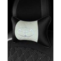 Подушка на подголовник TOYOTA (из экокожи c вышивкой на белом)