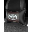 Подушка на подголовник TOYOTA (из экокожи c вышивкой на коричневом)