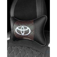Подушка на подголовник TOYOTA (из экокожи c вышивкой на коричневом) Подушка на подголовник TOYOTA (из экокожи c вышивкой на коричневом)