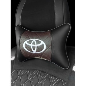 Подушка на подголовник TOYOTA (из экокожи c вышивкой на коричневом)