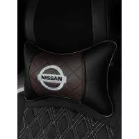 Подушка на подголовник NISSAN (из экокожи с коричневой вставкой)