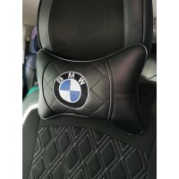 Подушка на подголовник BMW (черная, из экокожи)