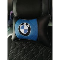 Подушка на подголовник BMW (с синей вставкой, из экокожи)