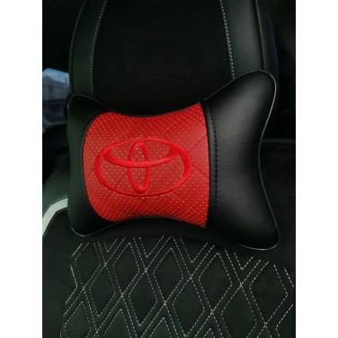 Подушка на подголовник TOYOTA (из экокожи c красной вставкой)