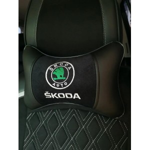 Подушка на подголовник Skoda (из экокожи с черным велюром)