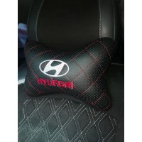 Подушка на подголовник Hyundai (из экокожи с красной прострочкой)