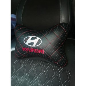 Подушка на подголовник Hyundai (из экокожи с красной прострочкой)