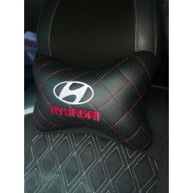 Подушка на подголовник Hyundai (из экокожи с красной прострочкой)