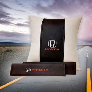 Подарочный набор HONDA: подушка и накладки на ремень безопасности