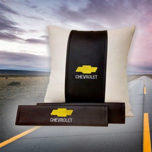 Подарочный набор Chevrolet: подушка и накладки на ремень безопасности