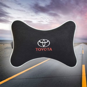 Подушка на подголовник Toyota (из черного велюра)