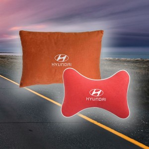 Малый подарочный комплект подушек Hyundai (из красного велюра)