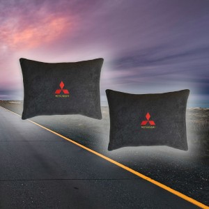 Малый комплект подушек в салон авто Mitsubishi (из черного велюра)