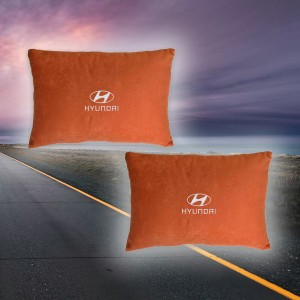 Малый комплект подушек в салон авто Hyundai (из красного велюра)