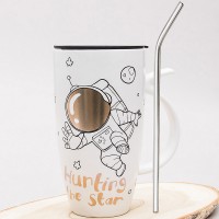 Кружка с крышкой Космонавт