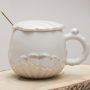 Кружка с крышкой Перламутровая жемчужина