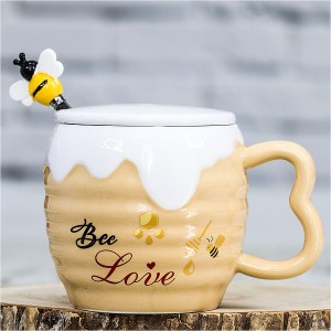 Кружка с крышкой Медовая