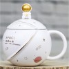 Кружка с крышкой Космическая прогулка - Фото № 3