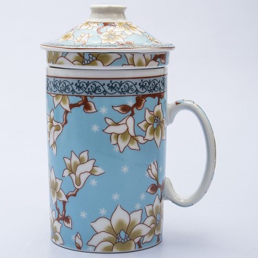 Кружка с ситечком Цветущая магнолия