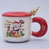 Кружка с крышкой Новогодние подарки - Фото № 3