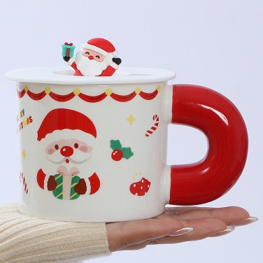 Кружка с крышкой Щедрый Дедушка Мороз