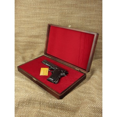 Модель Пистолет автоматический Кольт-45 (в футляре)