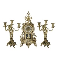 Часы каминные с маятником с канделябрами Корси