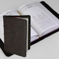 Ежедневник А5 Первоклассному юристу (кожа) Ежедневник А5 Первоклассному юристу (кожа)