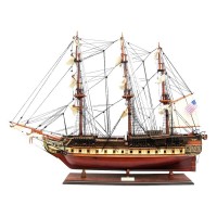 Модель парусника USS Constitution, США Модель парусника USS Constitution, США