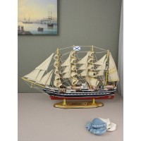 Модель корабля Крузенштерн Модель корабля Крузенштерн