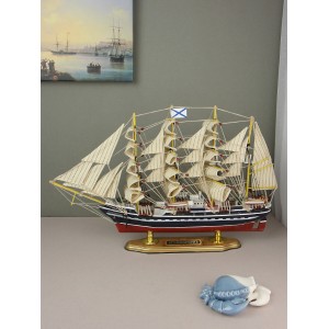 Модель корабля Крузенштерн