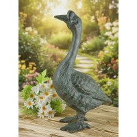 Фигурка Гусыня