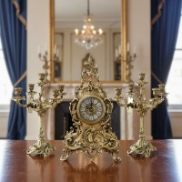 Часы каминные с канделябрами Веллингтон Часы каминные с канделябрами Веллингтон