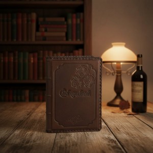 Ежедневник А5 Кленовый лист (кожа) Ежедневник А5 Кленовый лист (кожа)