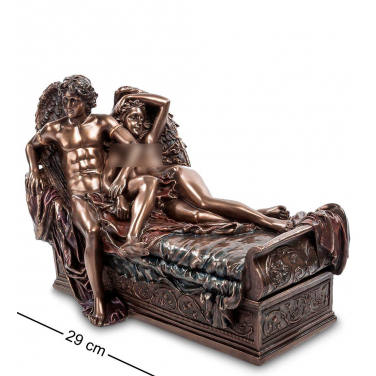 Статуэтка Амур и возлюбленная