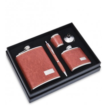 Подарочный набор с фляжкой Стильный