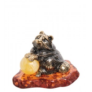 Фигурка Енот и шар (янтарь)