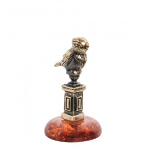 Фигурка Чижик - пыжик (янтарь)