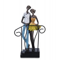 Статуэтка Парочка на лестнице