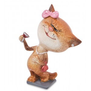Фигурка Кошечка - кокетка