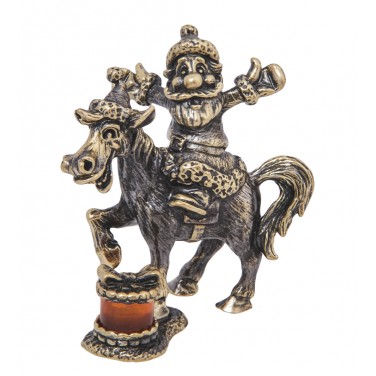 Фигурка Дед на коне (янтарь)