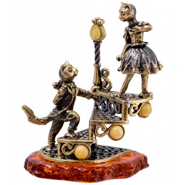 Фигурка Кошачья романтика (янтарь)
