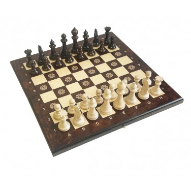 Подарочные шахматы Красивый ход