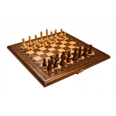 Резные шахматы и нарды Курмаин