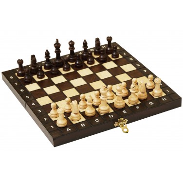 Подарочные шахматы Черно-белое сражение